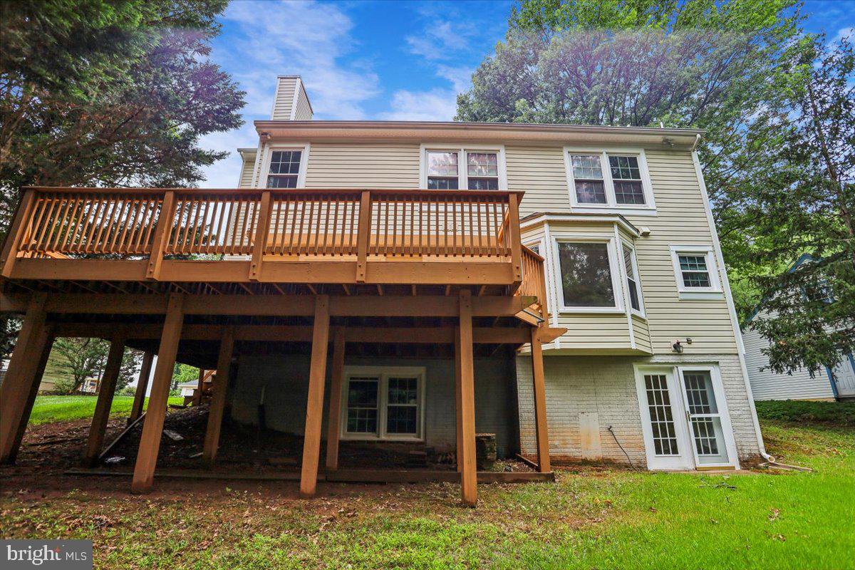 CHANTILLY HIGHLANDS - Residential