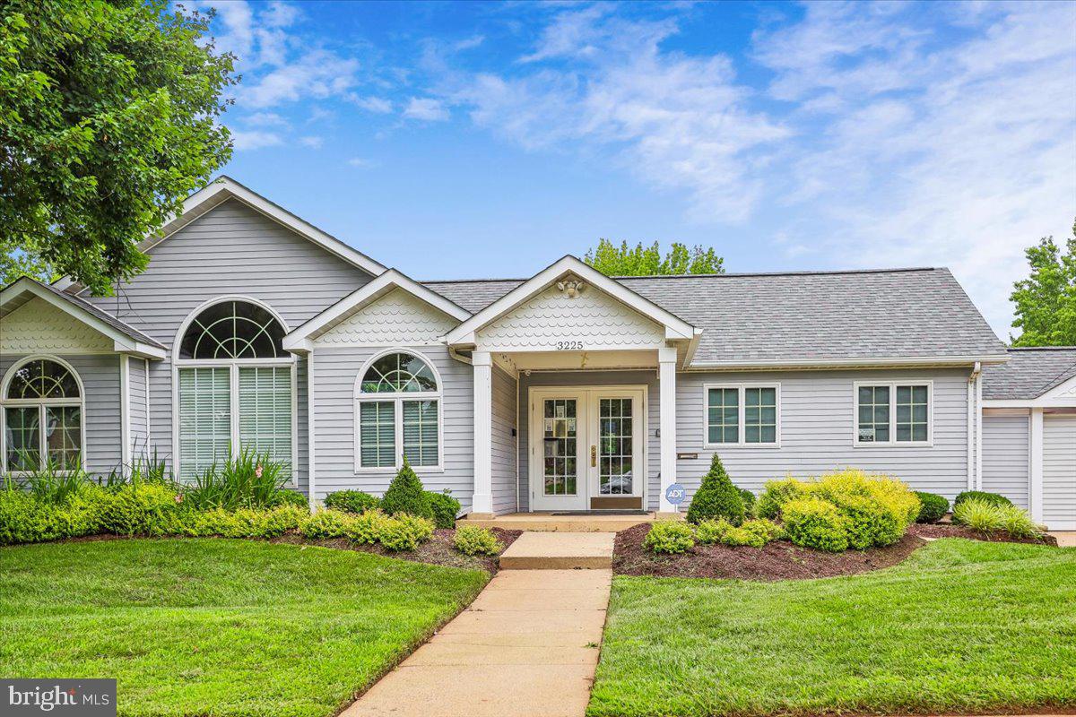CHANTILLY HIGHLANDS - Residential