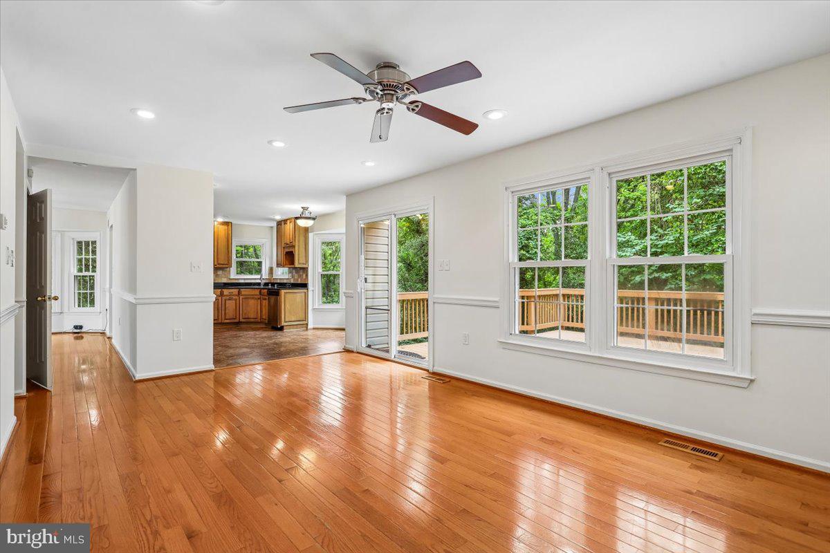 CHANTILLY HIGHLANDS - Residential