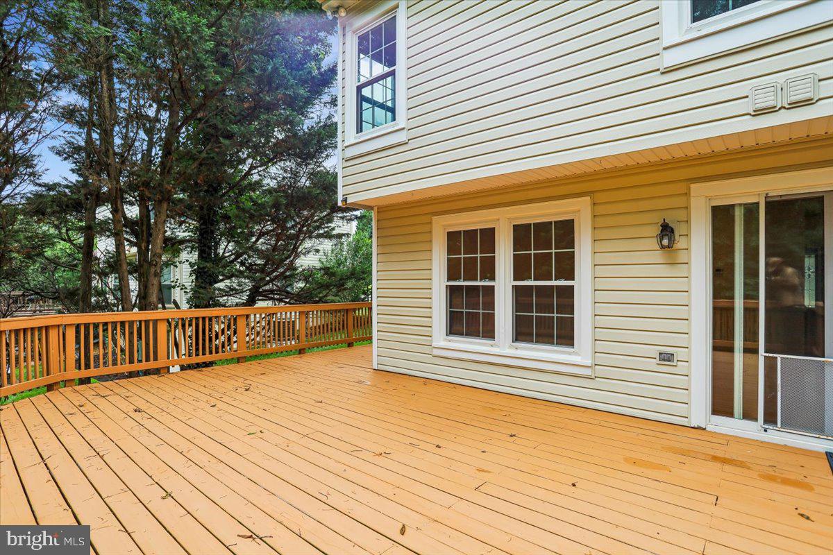 CHANTILLY HIGHLANDS - Residential