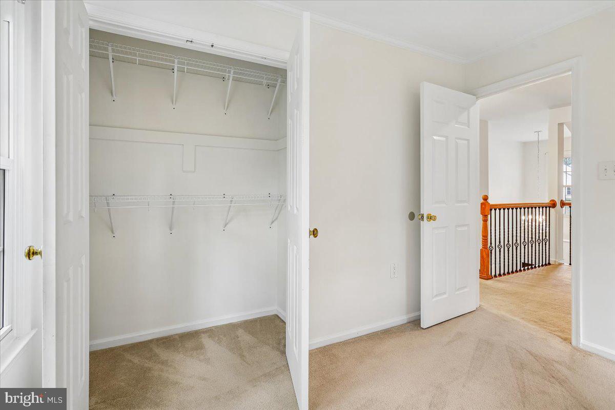 CHANTILLY HIGHLANDS - Residential