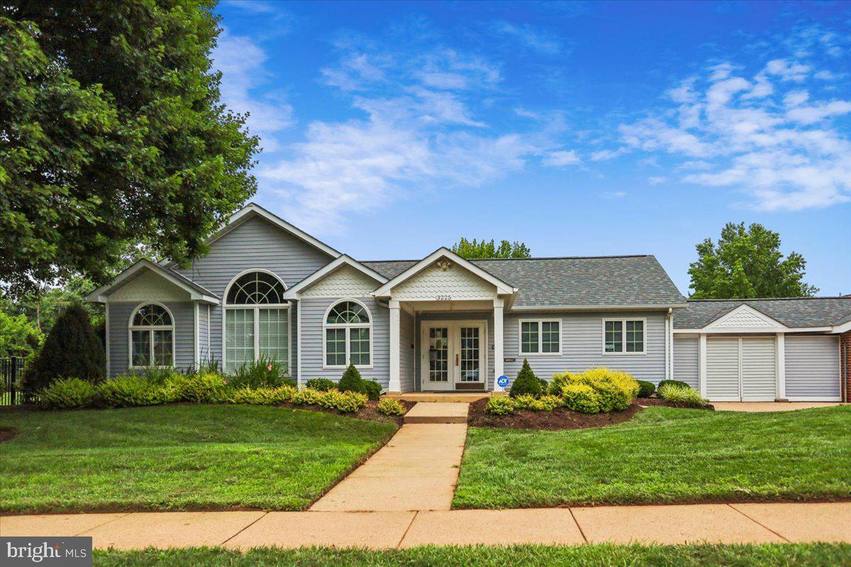 CHANTILLY HIGHLANDS - Residential