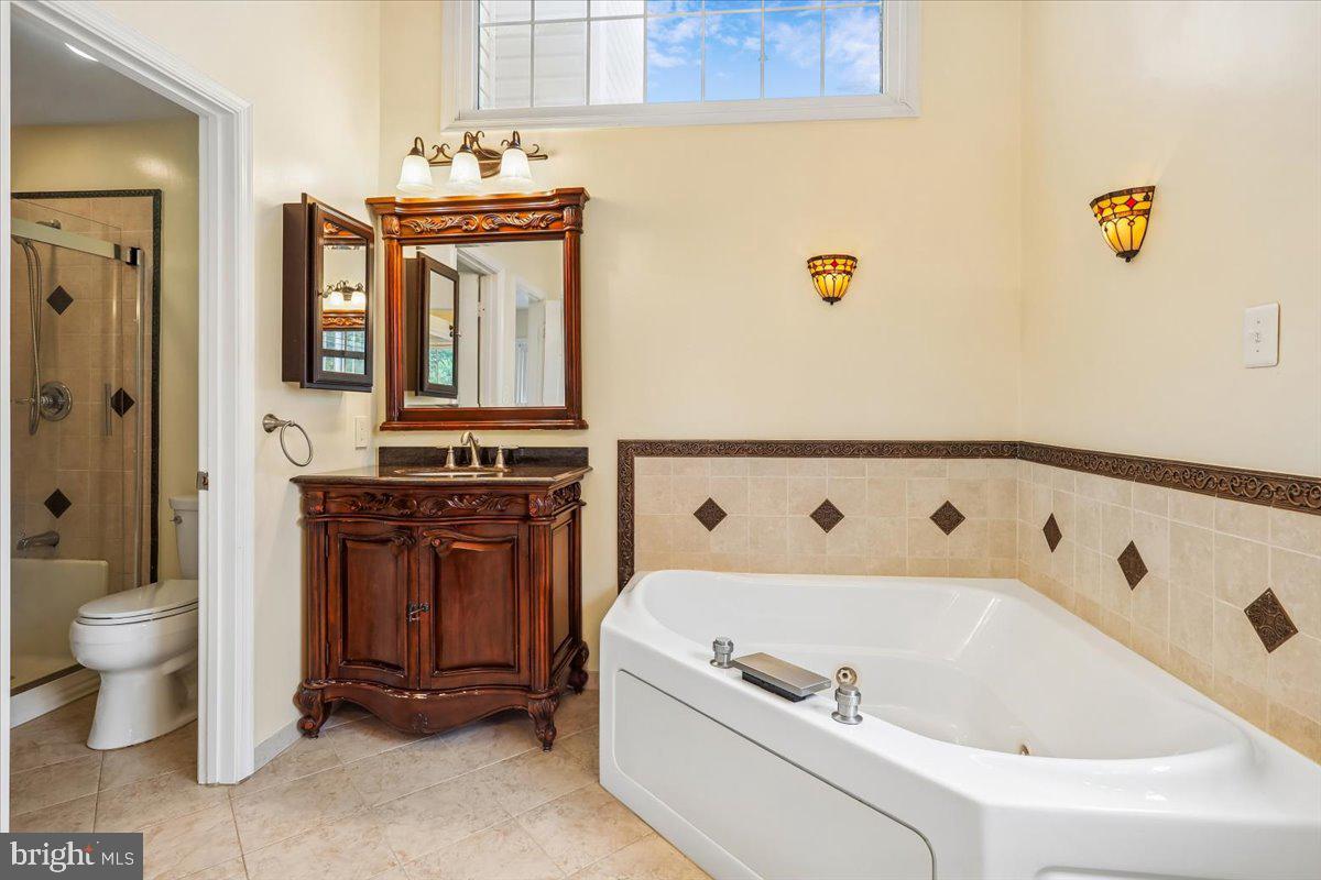 CHANTILLY HIGHLANDS - Residential