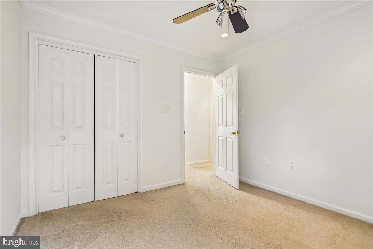 CHANTILLY HIGHLANDS - Residential
