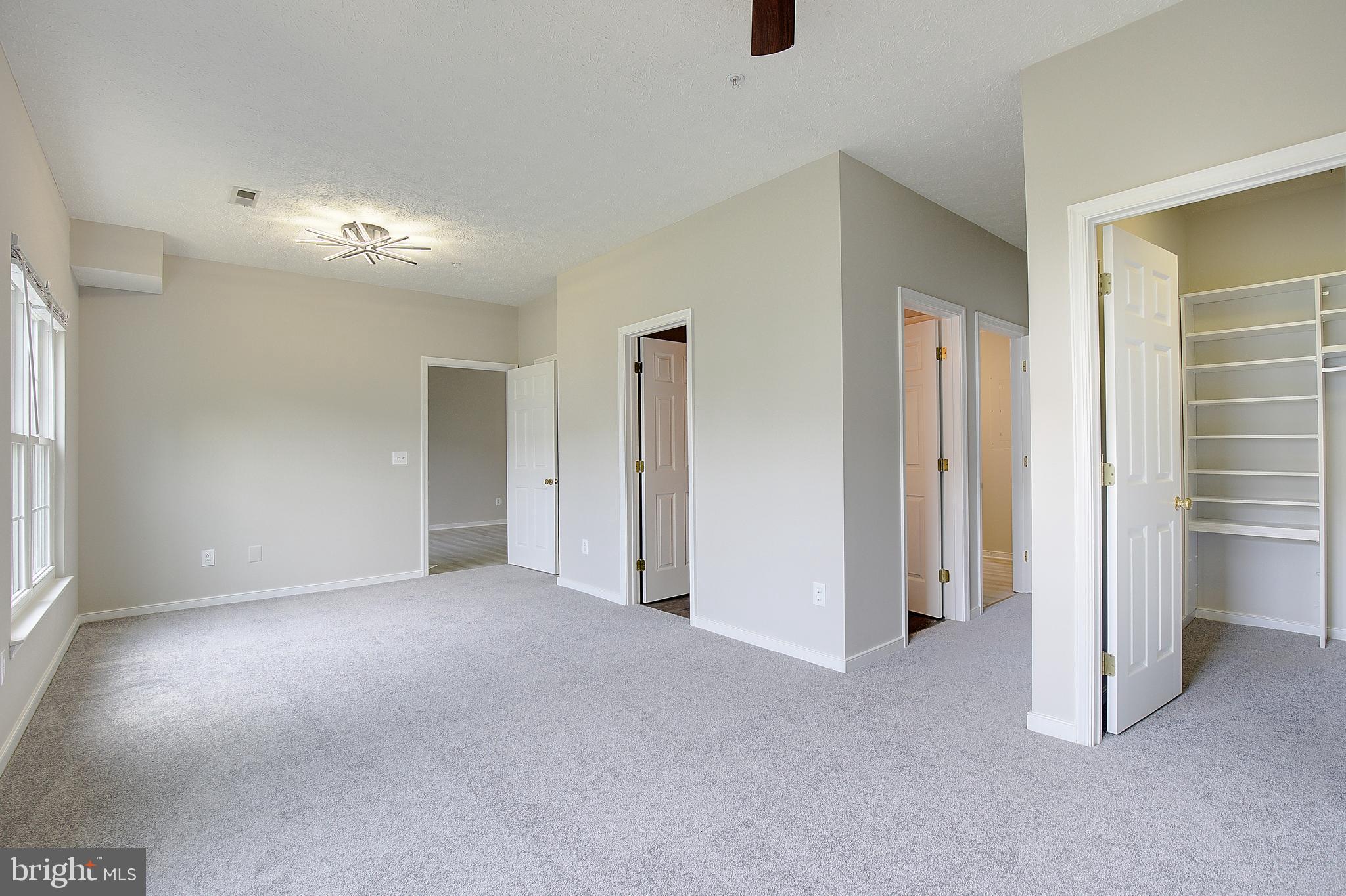 RIVERGATE - Residential