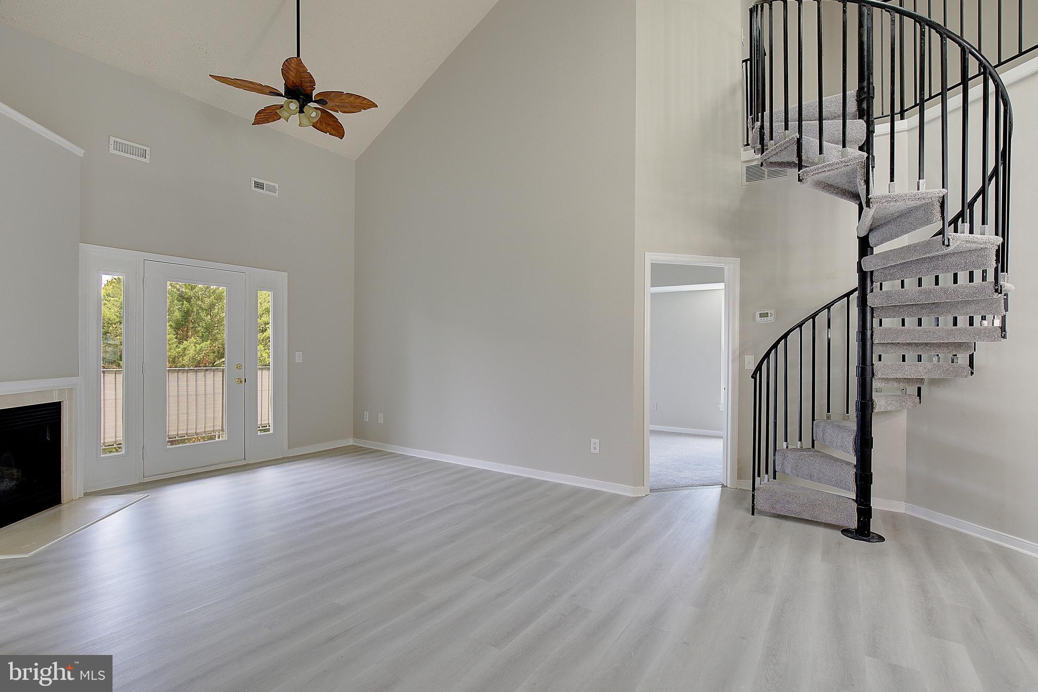 RIVERGATE - Residential