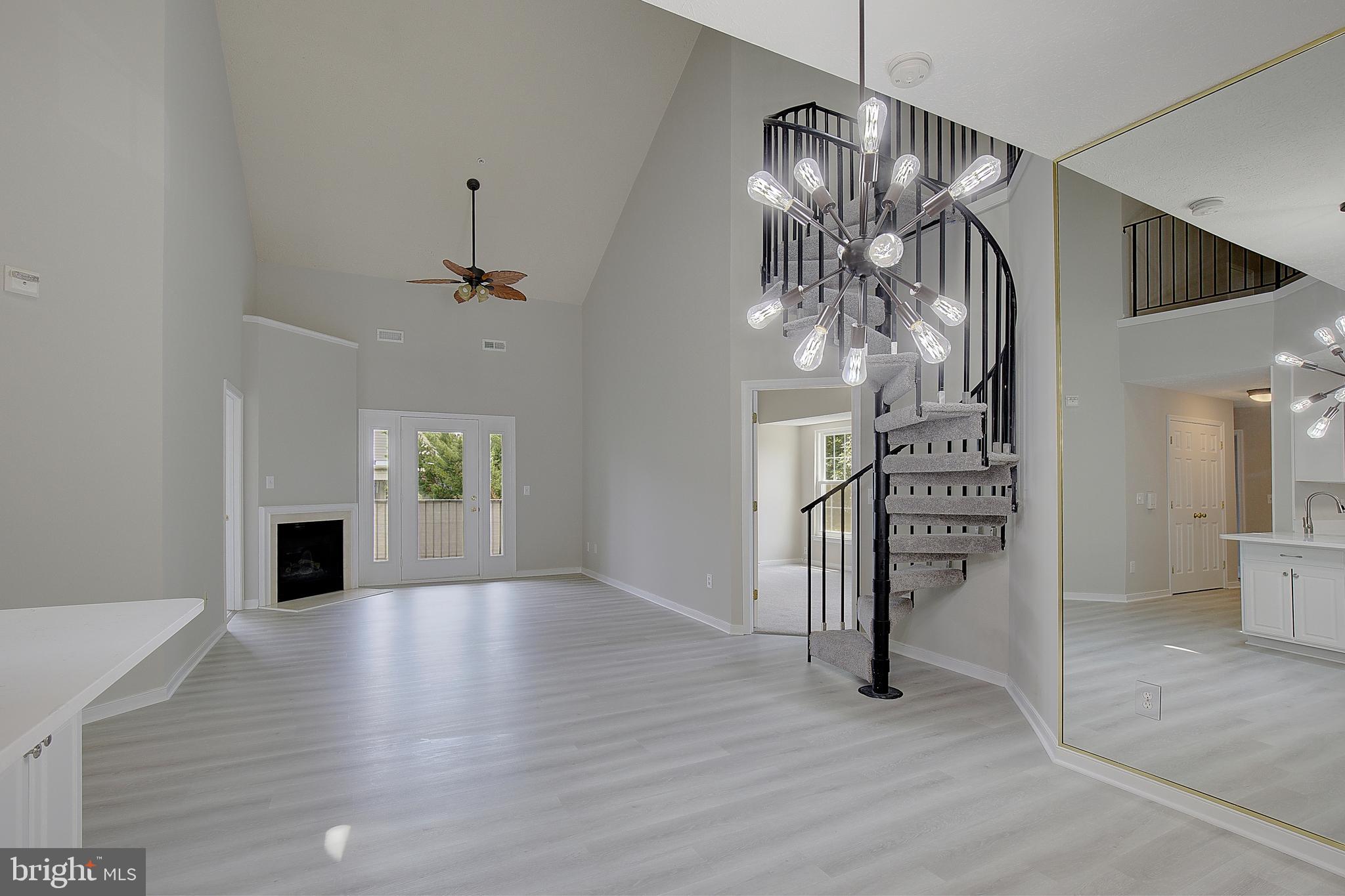 RIVERGATE - Residential