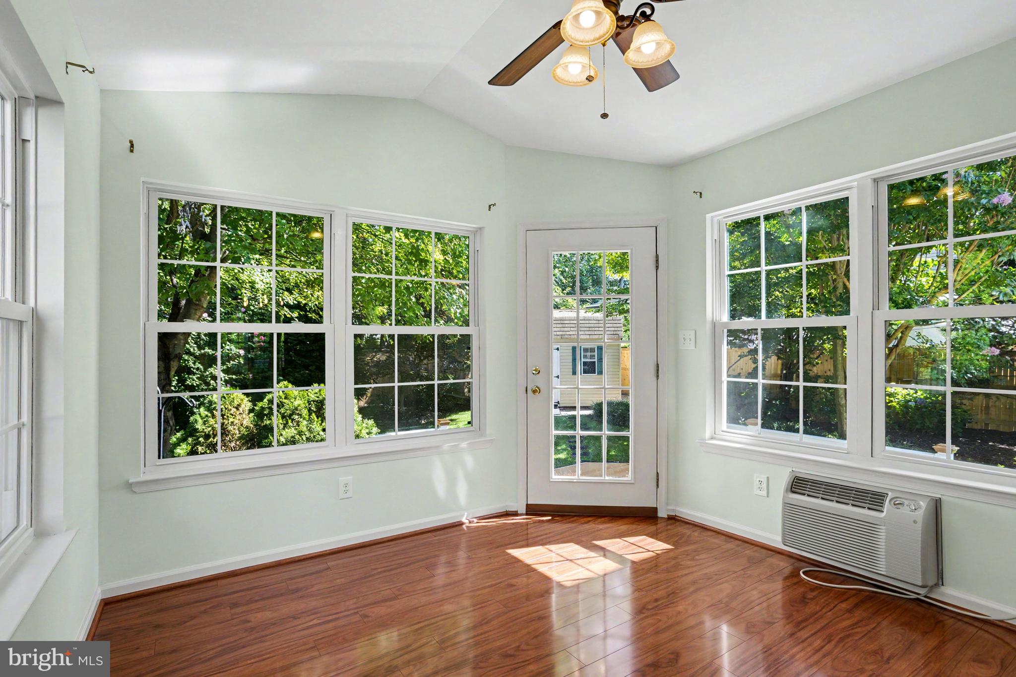 BARCROFT - Residential