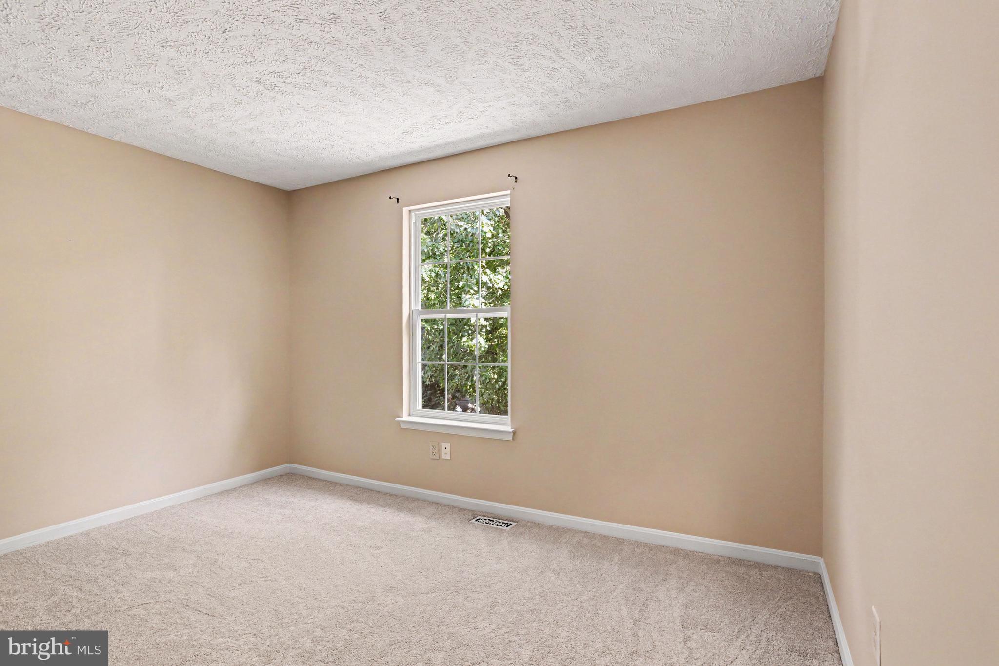 BARCROFT - Residential