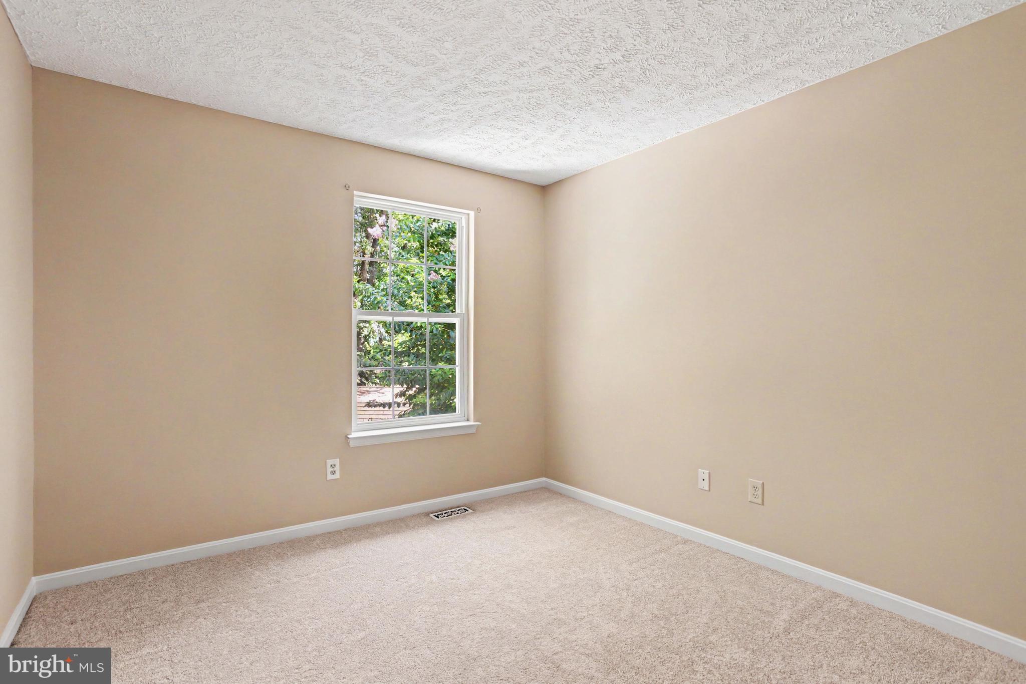 BARCROFT - Residential