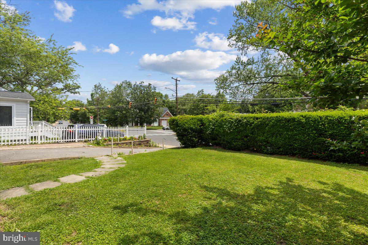HILLWOOD - Residential