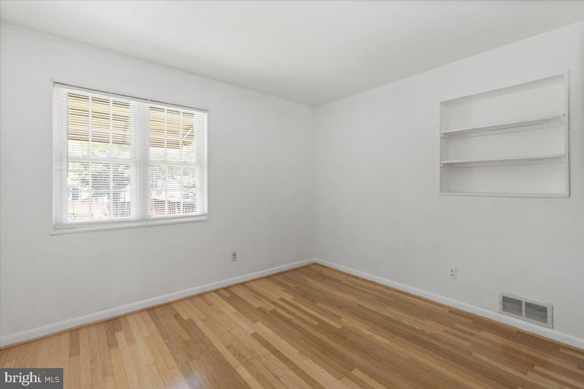 HILLWOOD - Residential