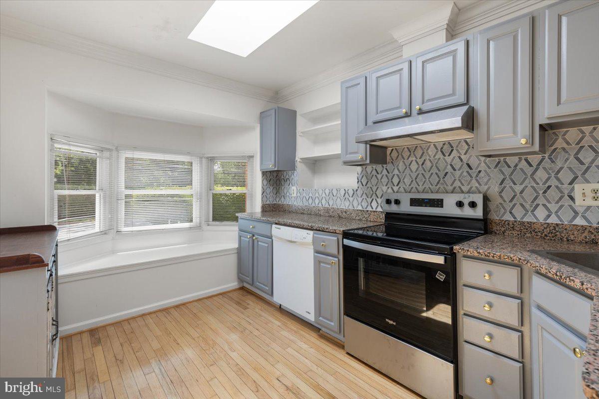 HILLWOOD - Residential