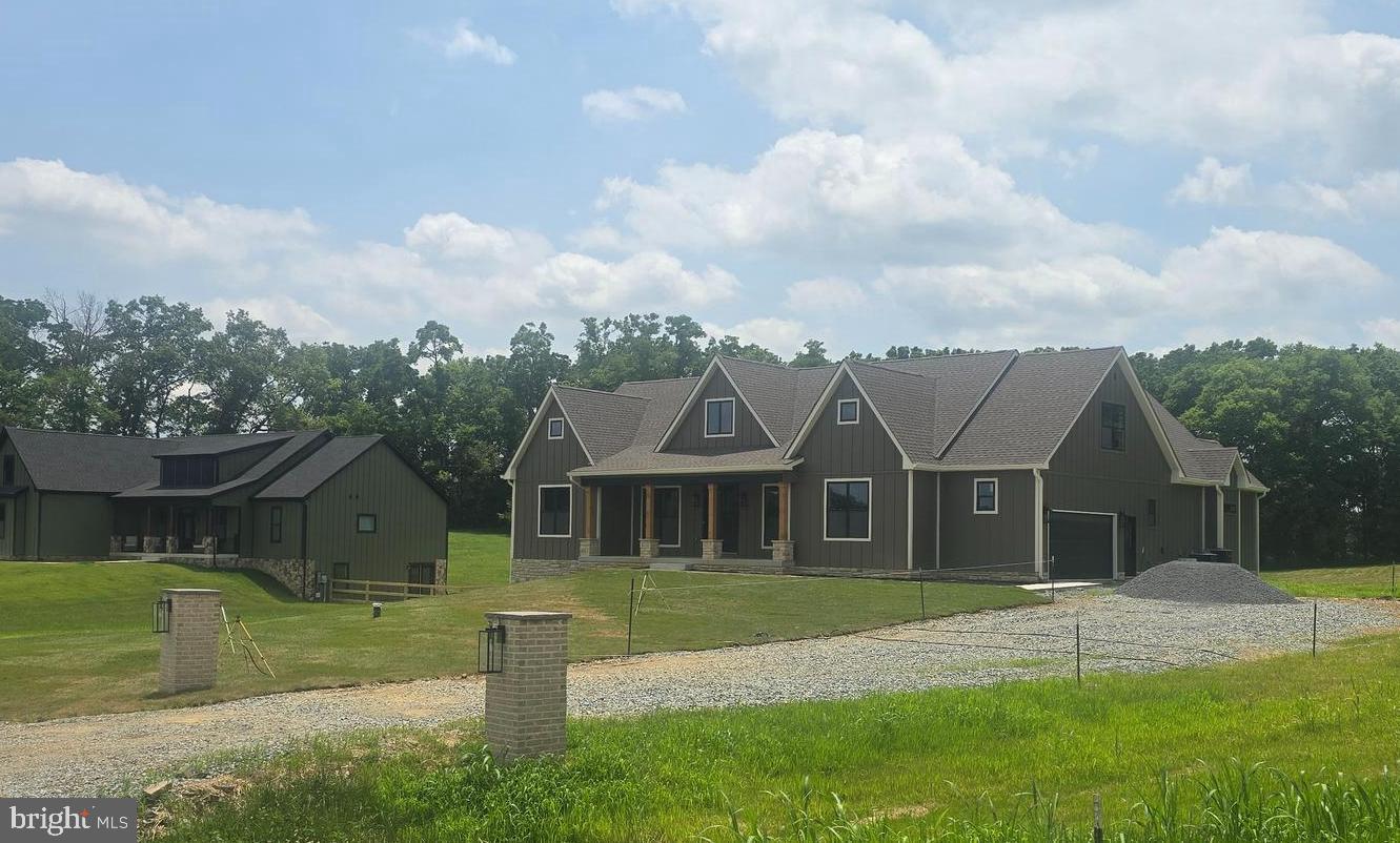 HALLMARK GLEN - Residential