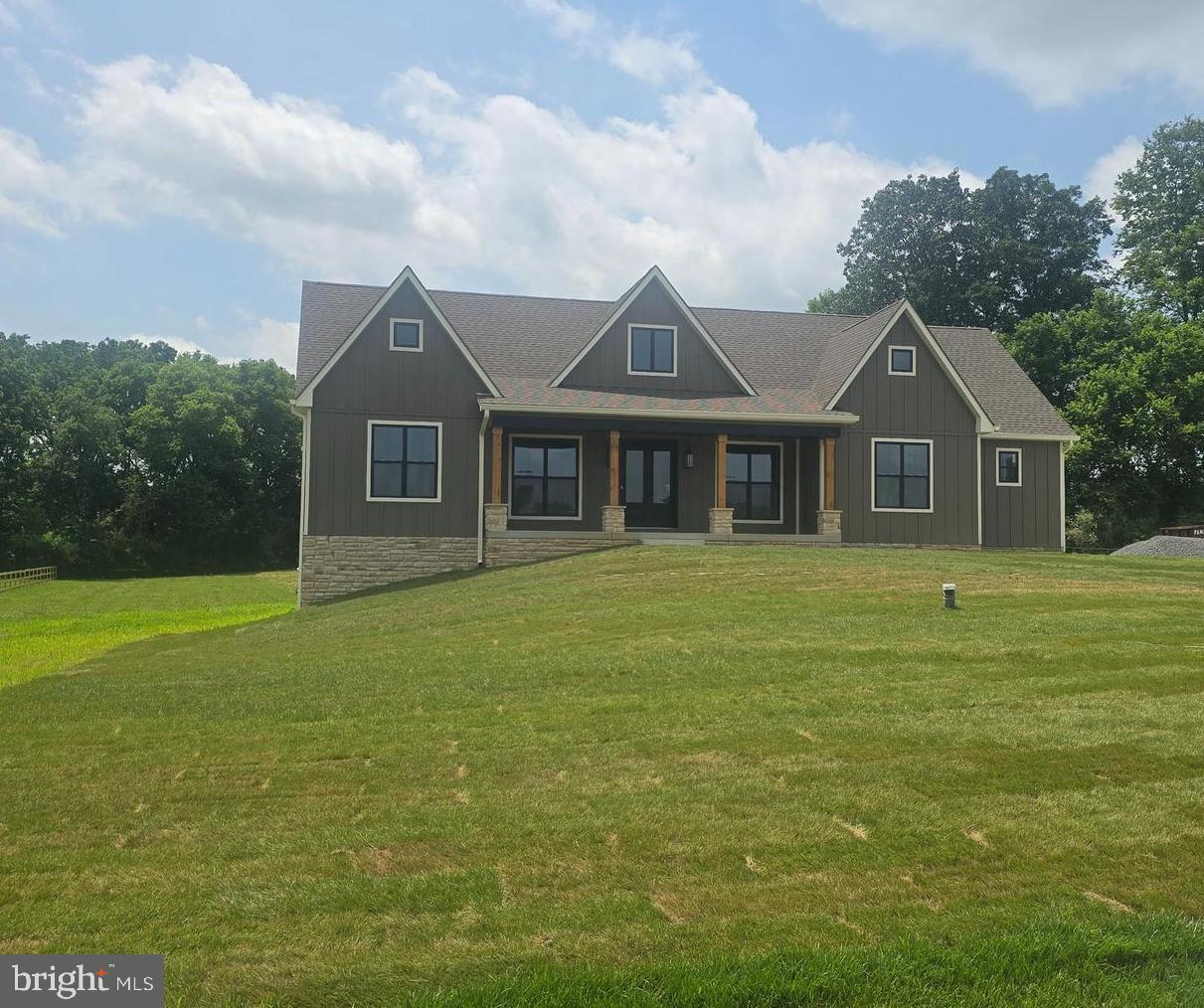 HALLMARK GLEN - Residential