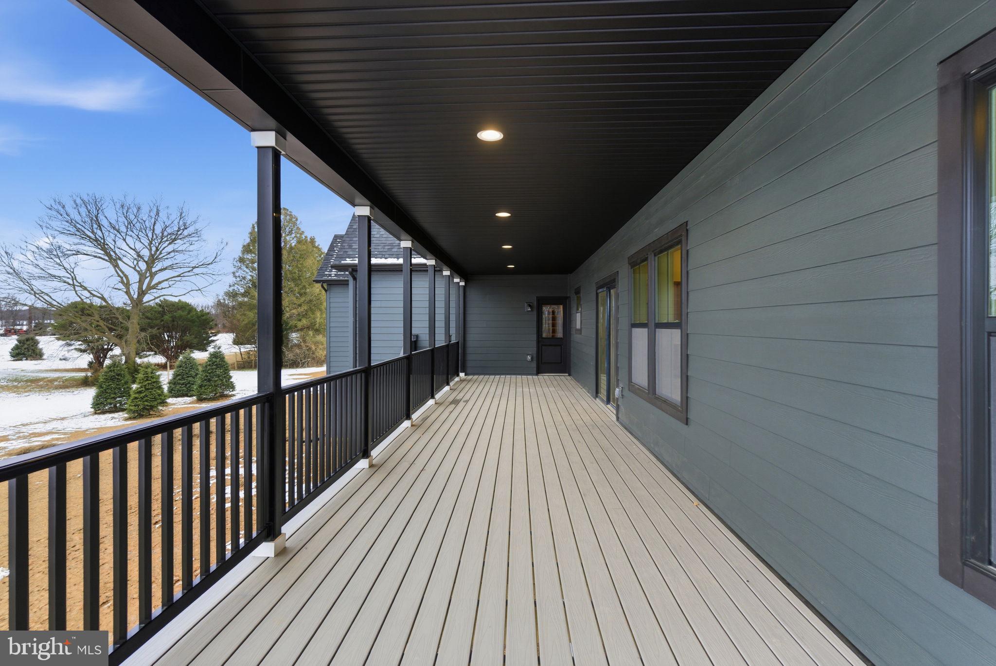 HALLMARK GLEN - Residential