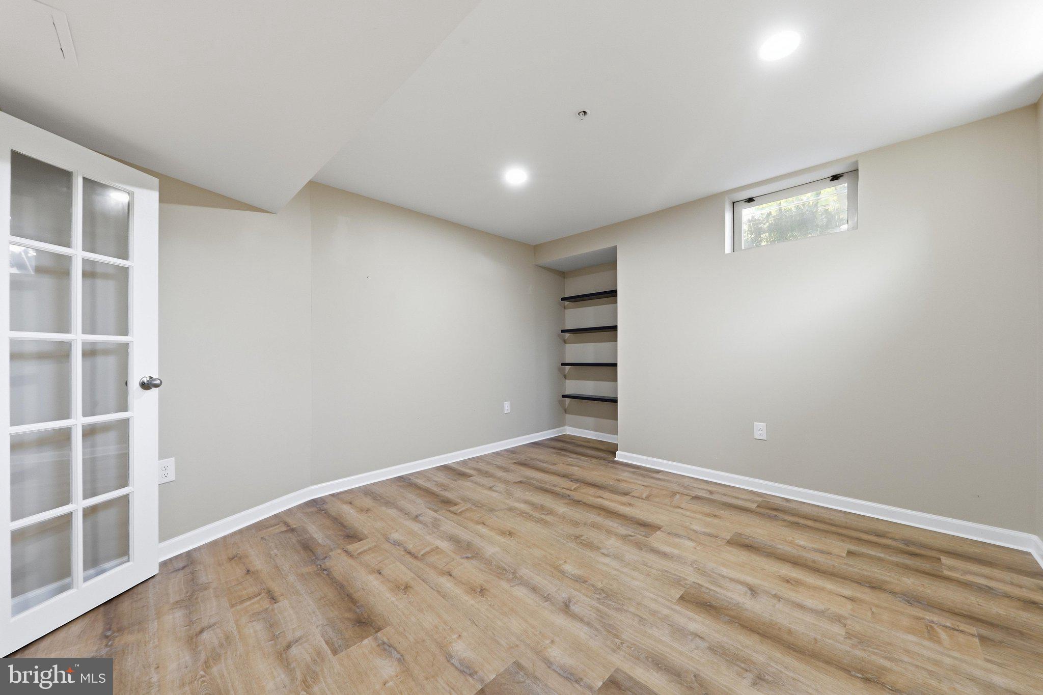WORMANS MILL - Residential