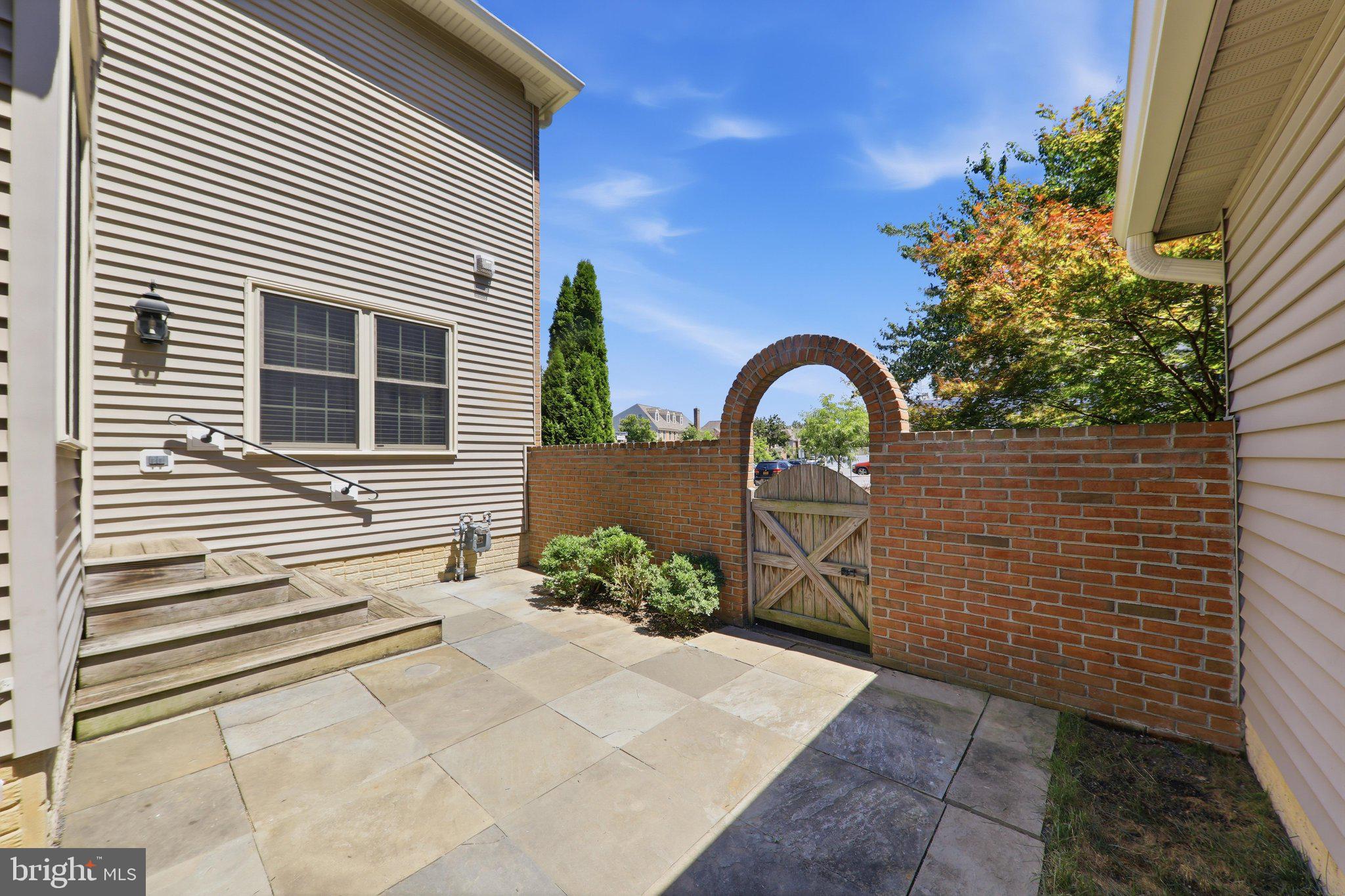 WORMANS MILL - Residential