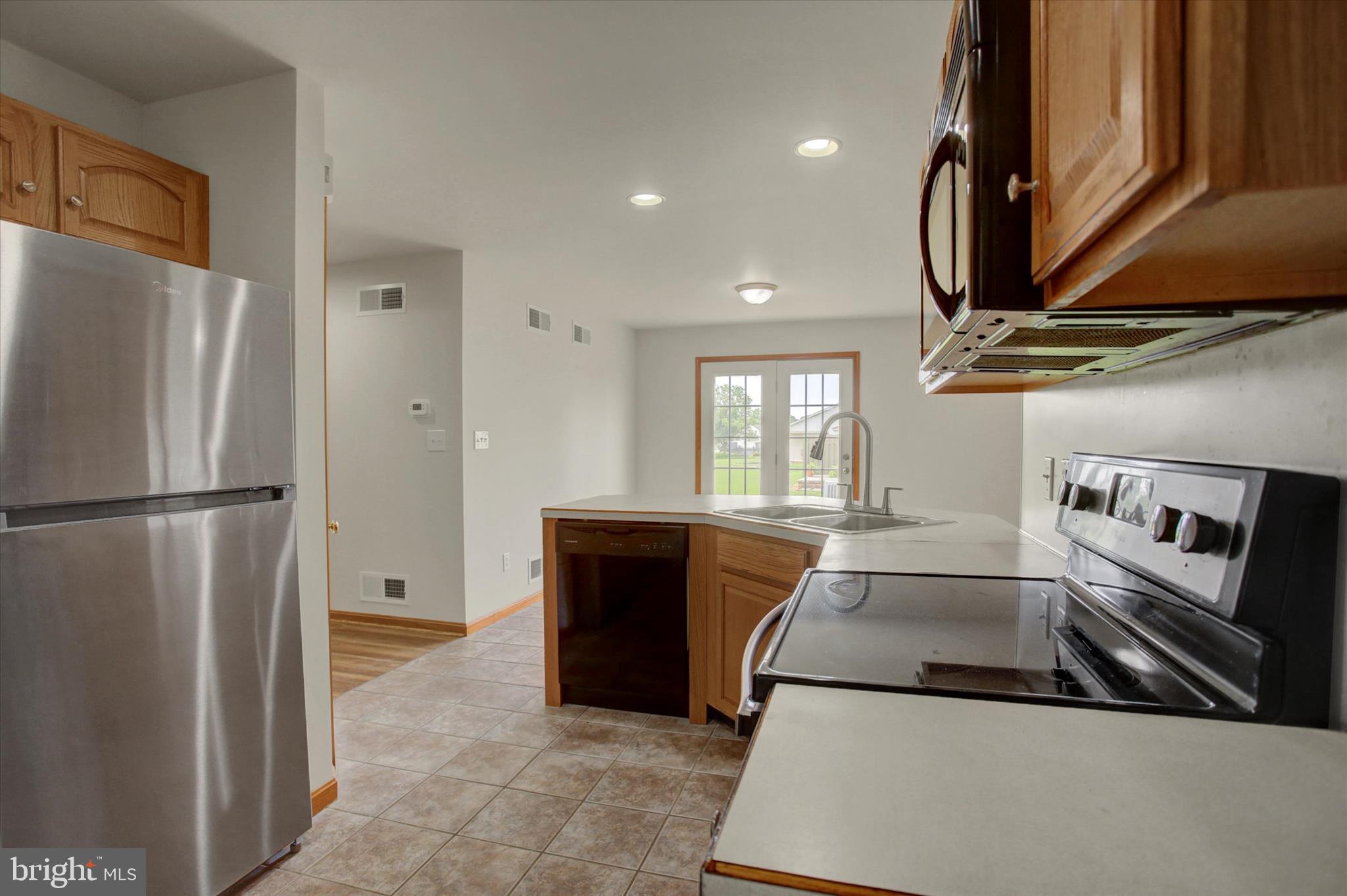 SHADOW CREEK - Residential