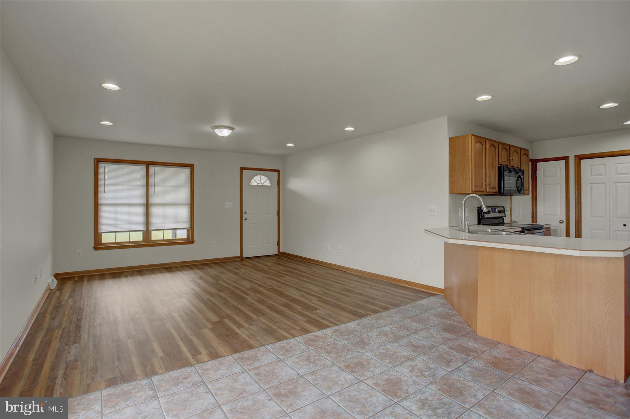 SHADOW CREEK - Residential