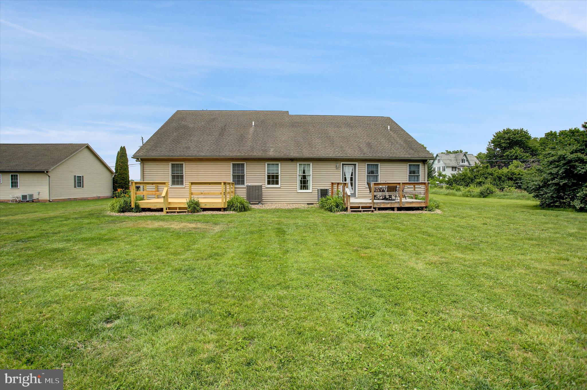SHADOW CREEK - Residential