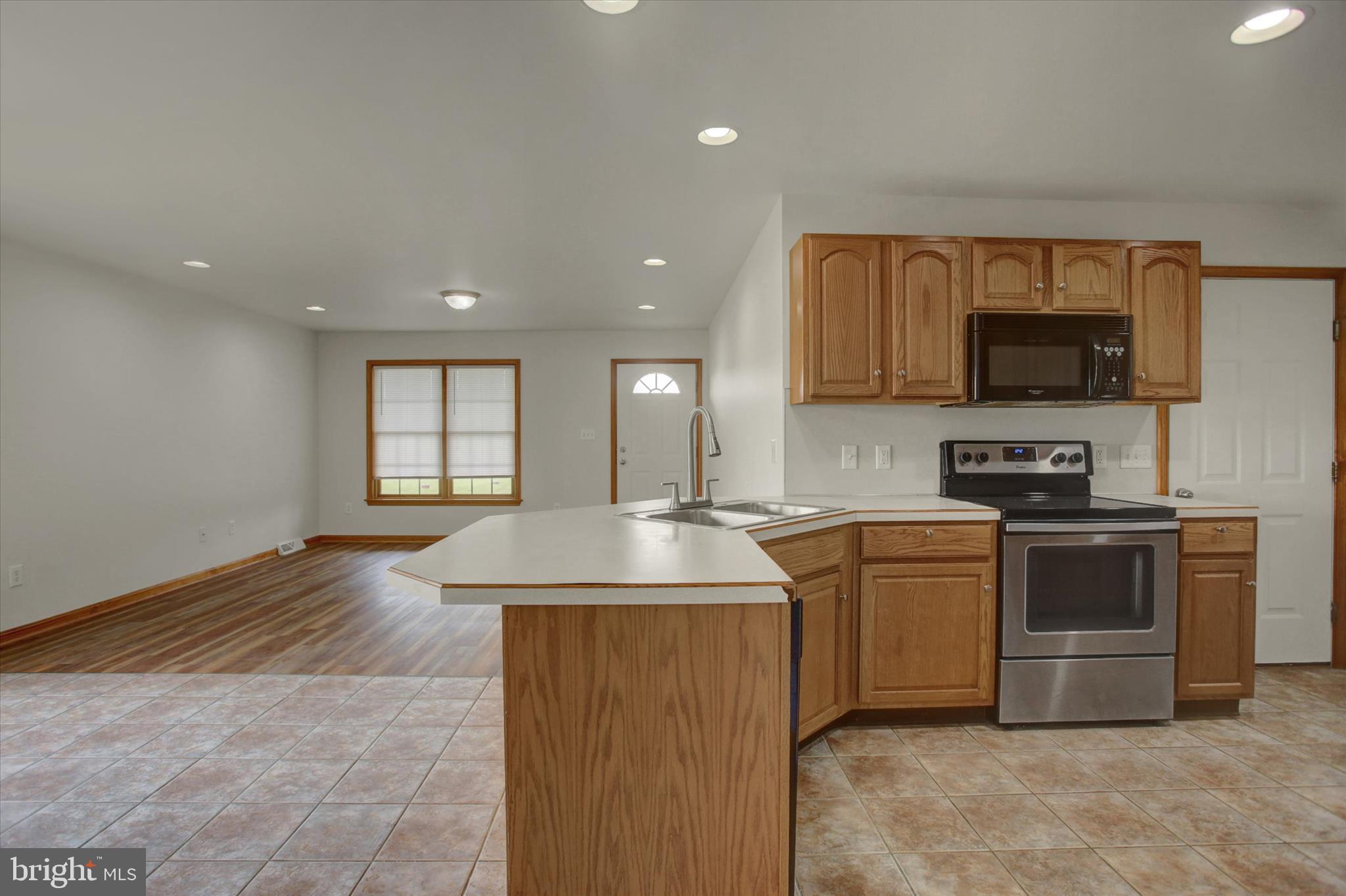 SHADOW CREEK - Residential