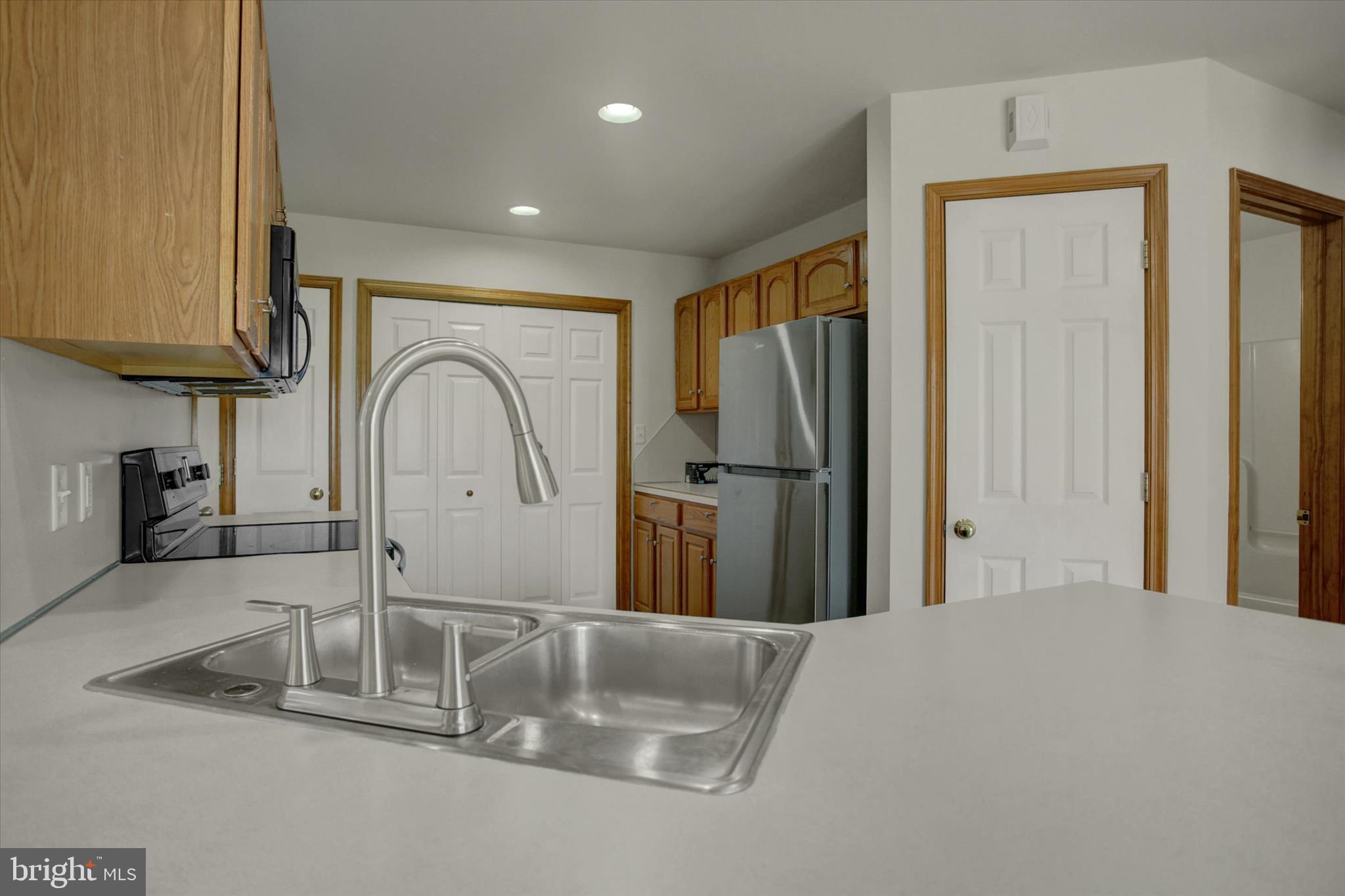 SHADOW CREEK - Residential