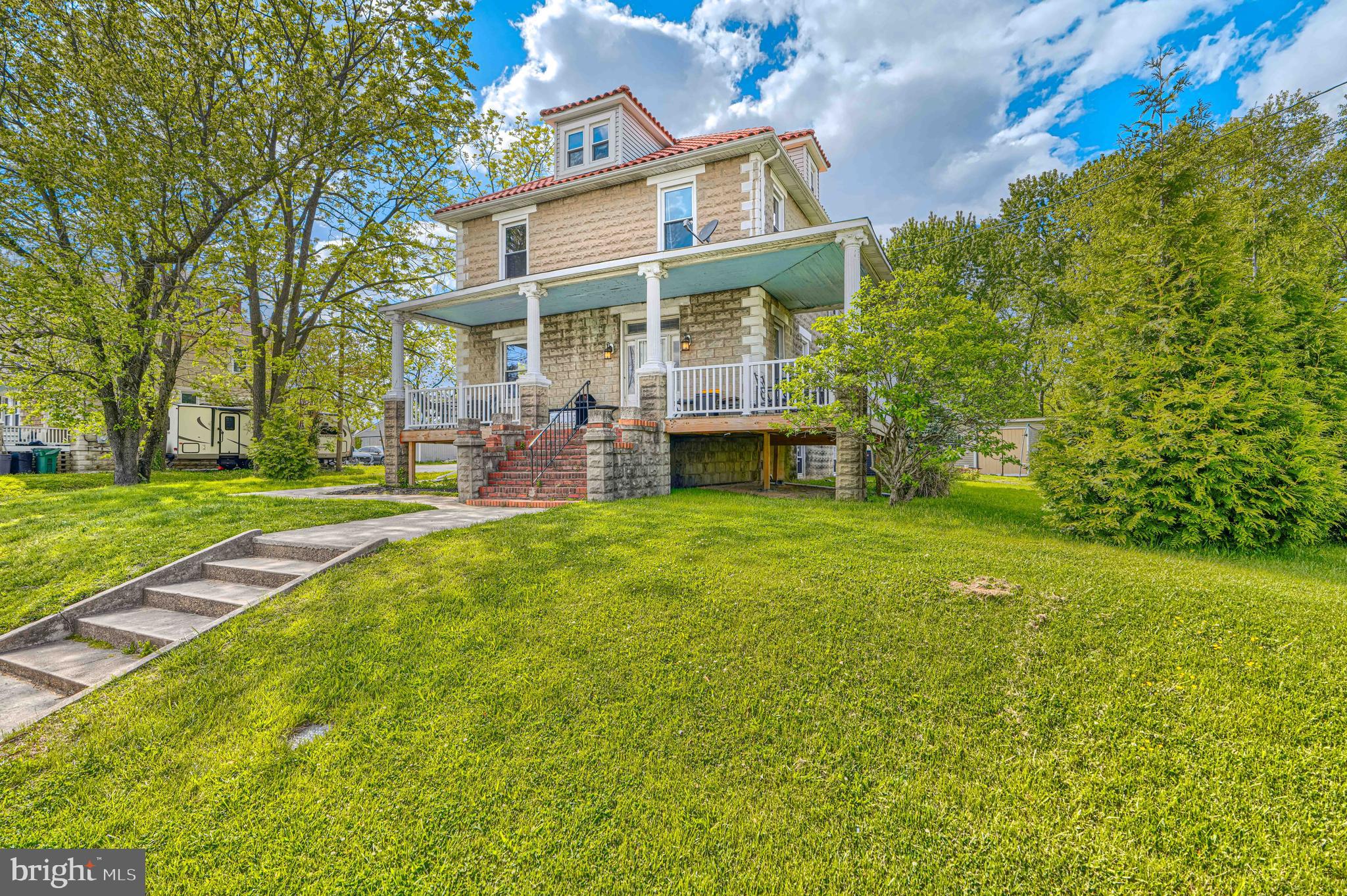 ROSEDALE - Residential