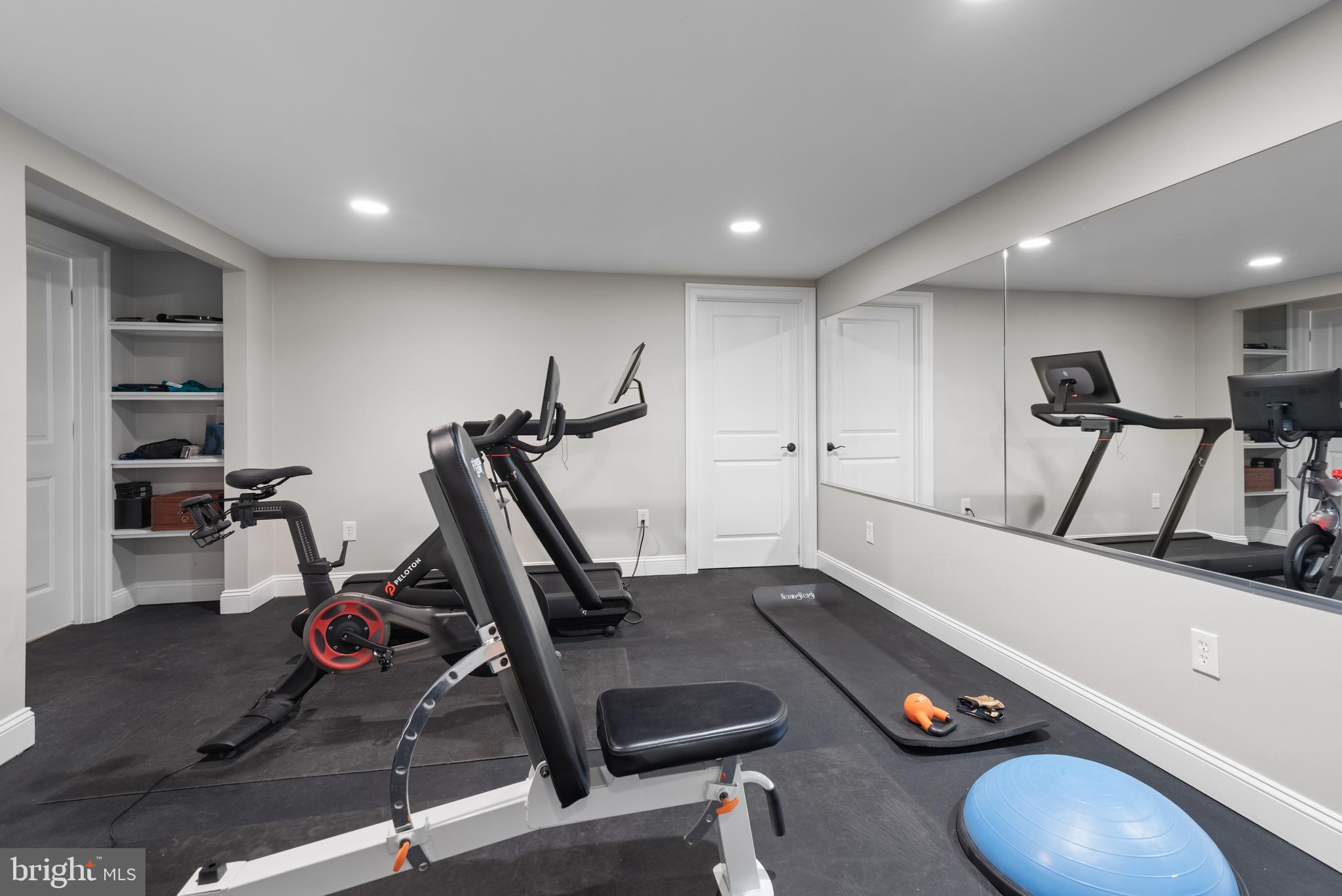 GLEN MILL VILLAGE - Residential