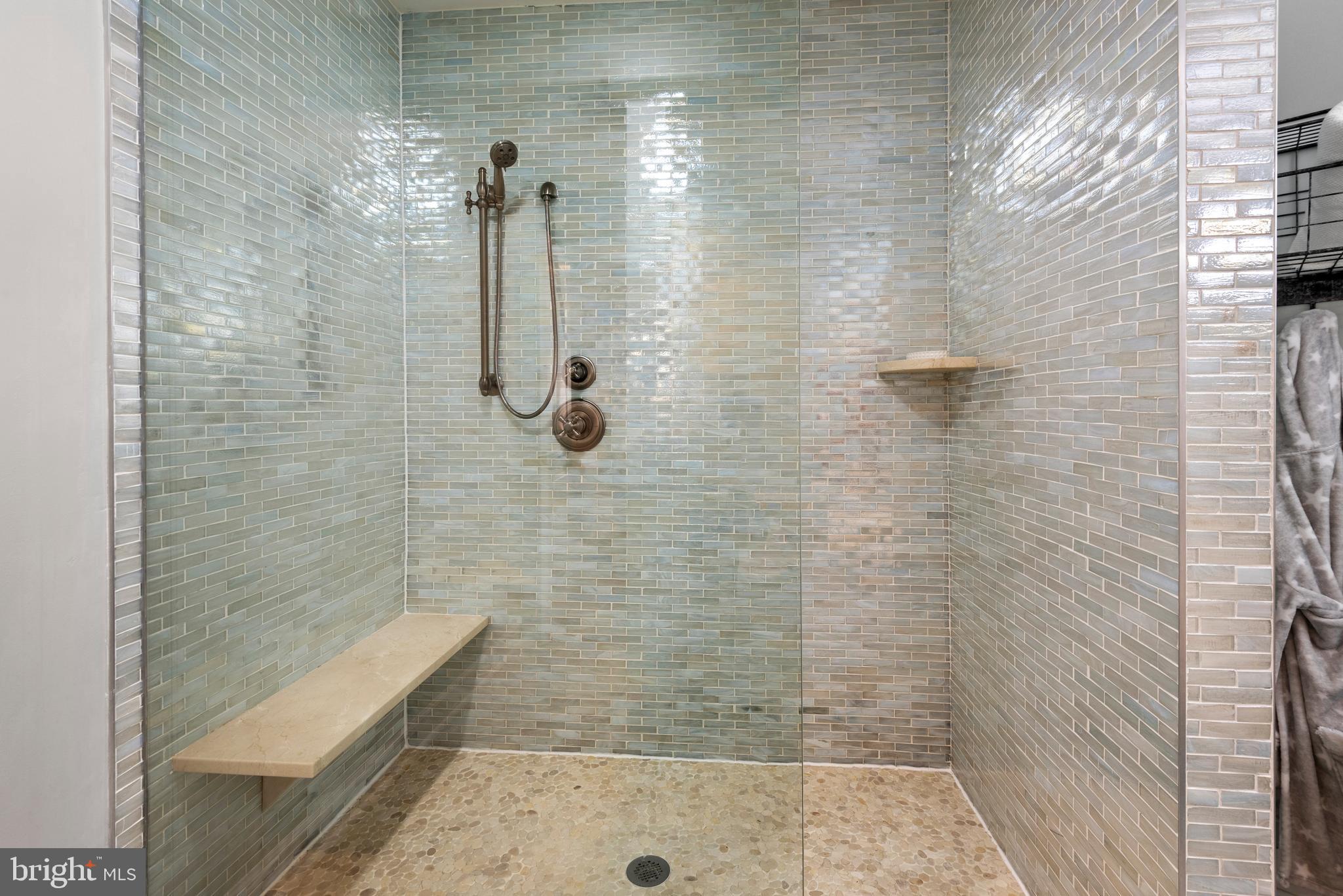 GLEN MILL VILLAGE - Residential