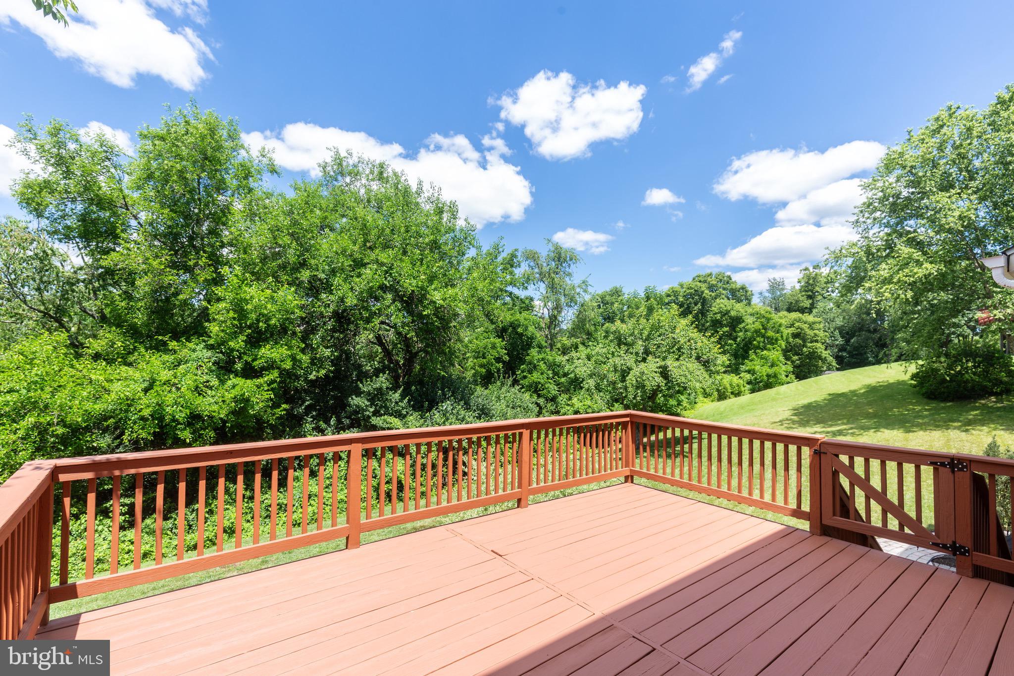 EAGLEVIEW ESTATES - Residential