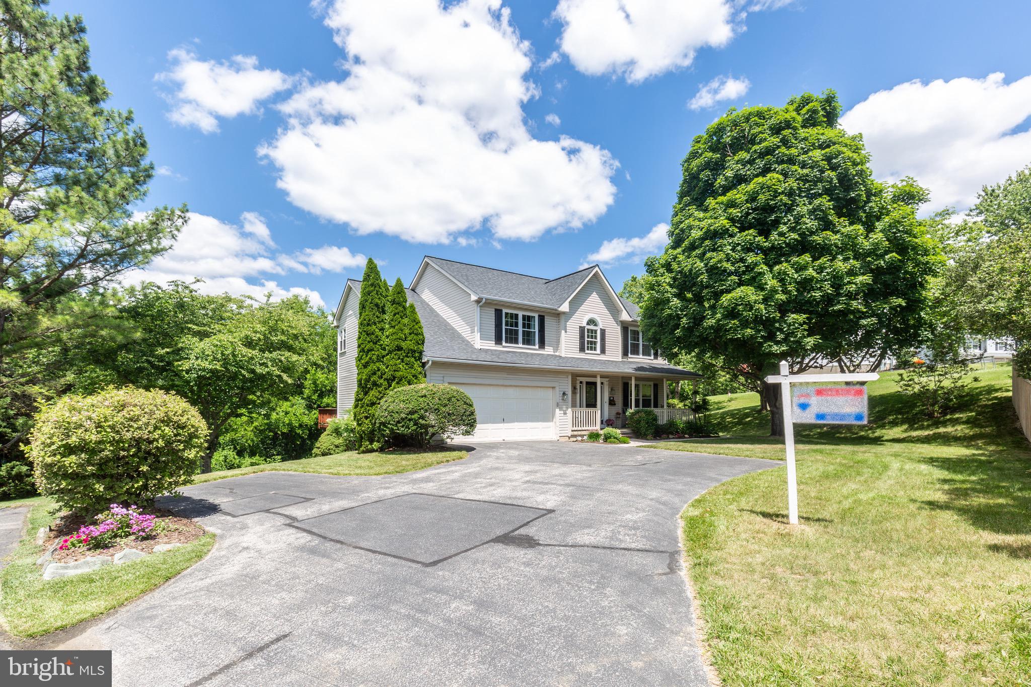 EAGLEVIEW ESTATES - Residential