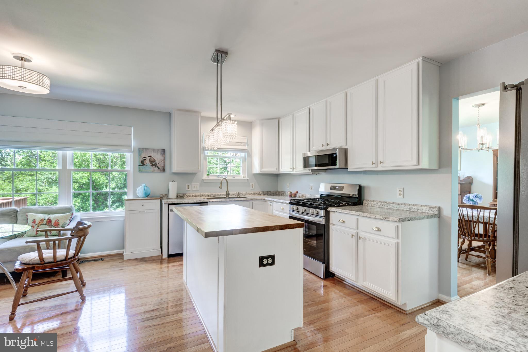 EAGLEVIEW ESTATES - Residential