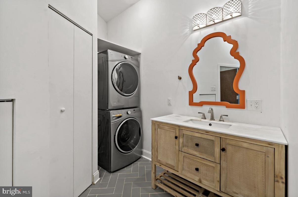 OLD CITY - Residential Lease