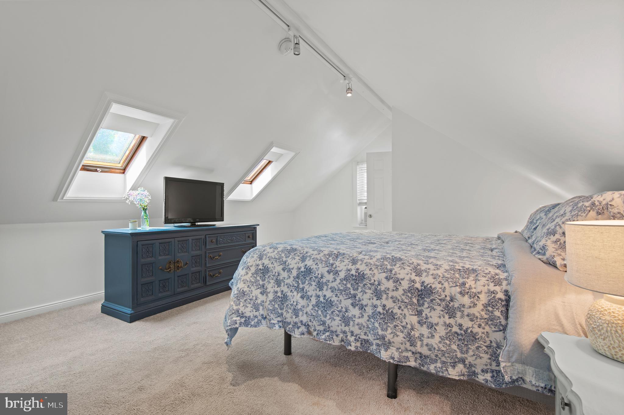 HAMILTON HEIGHTS - Residential