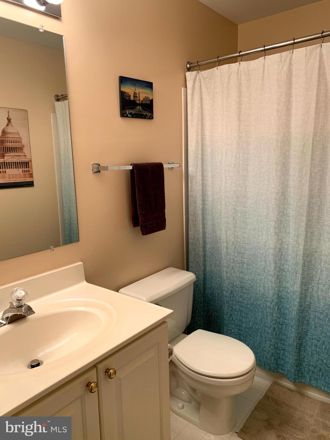 KINGSTOWNE - Residential Lease
