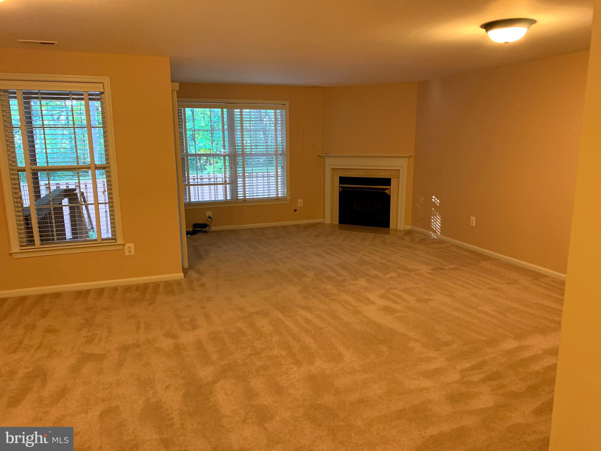 KINGSTOWNE - Residential Lease
