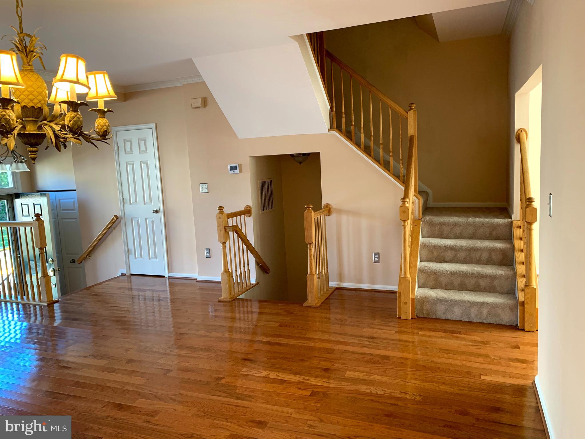 KINGSTOWNE - Residential Lease