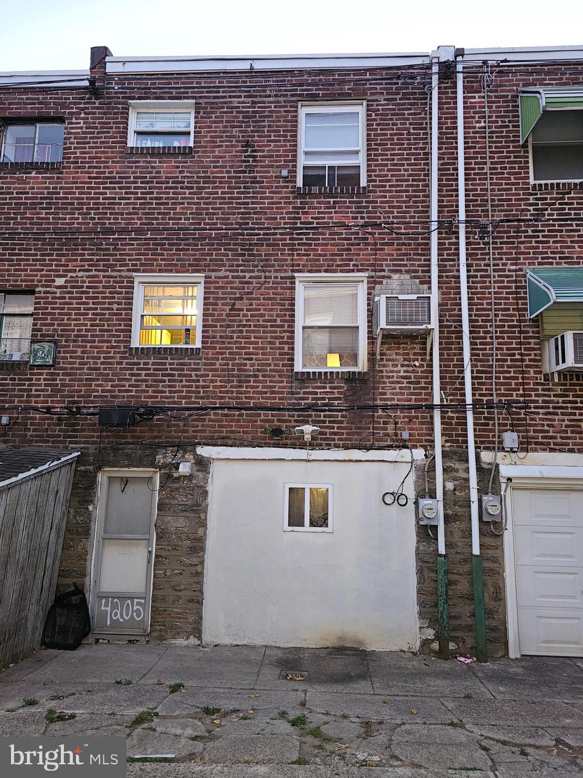 MAYFAIR (EAST) - Residential