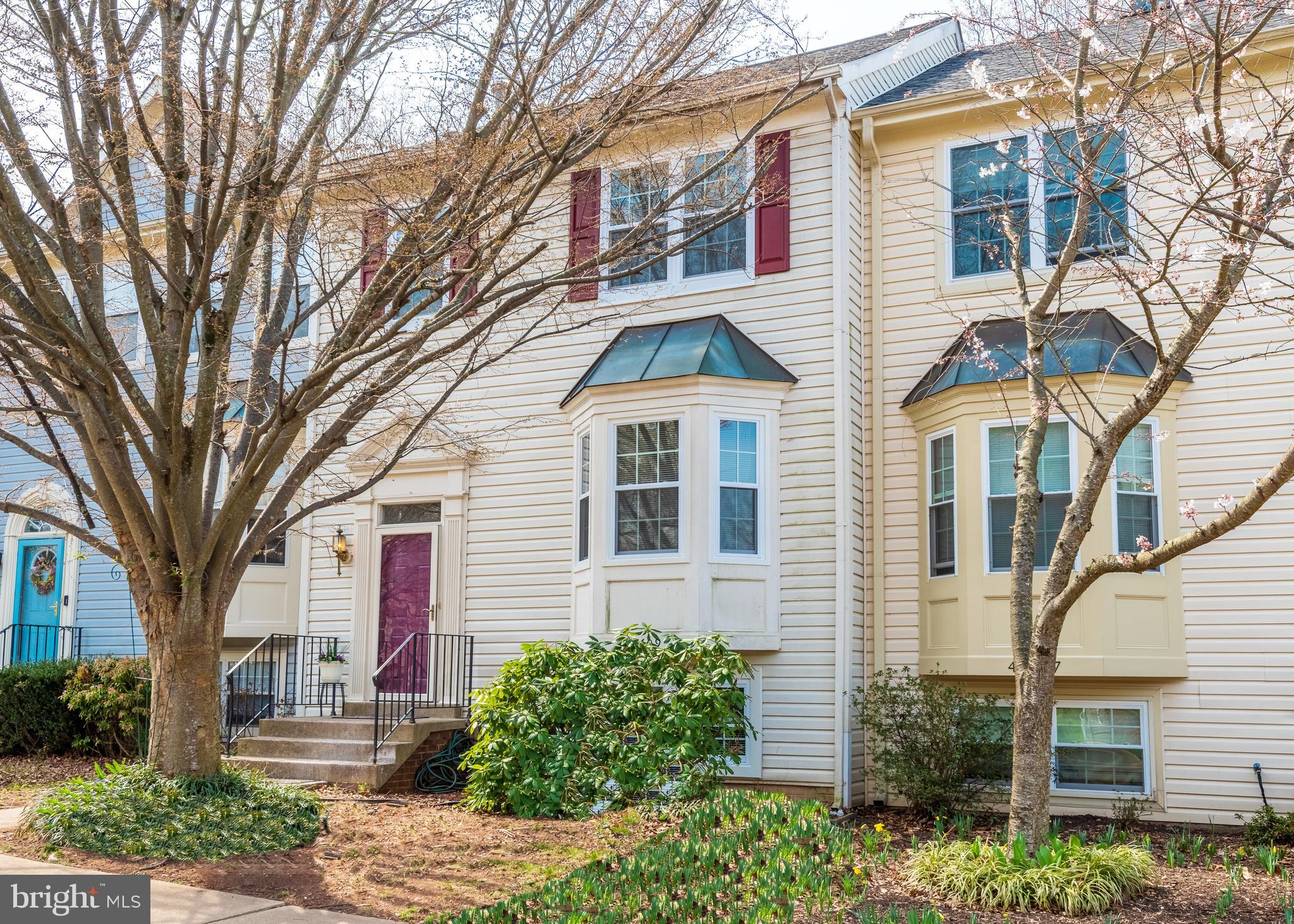 LOWES ISLAND/CASCADES - Residential Lease