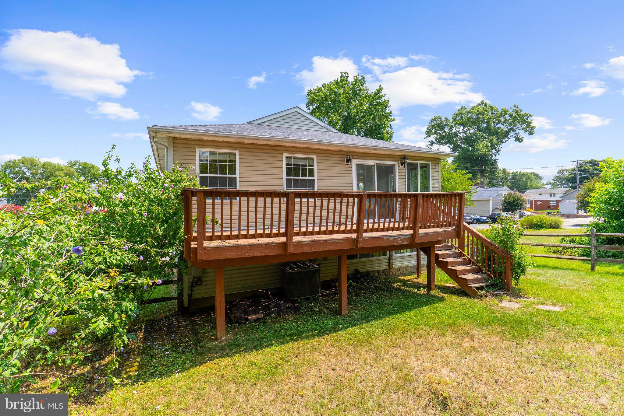 LOCH HAVEN BEACH - Residential