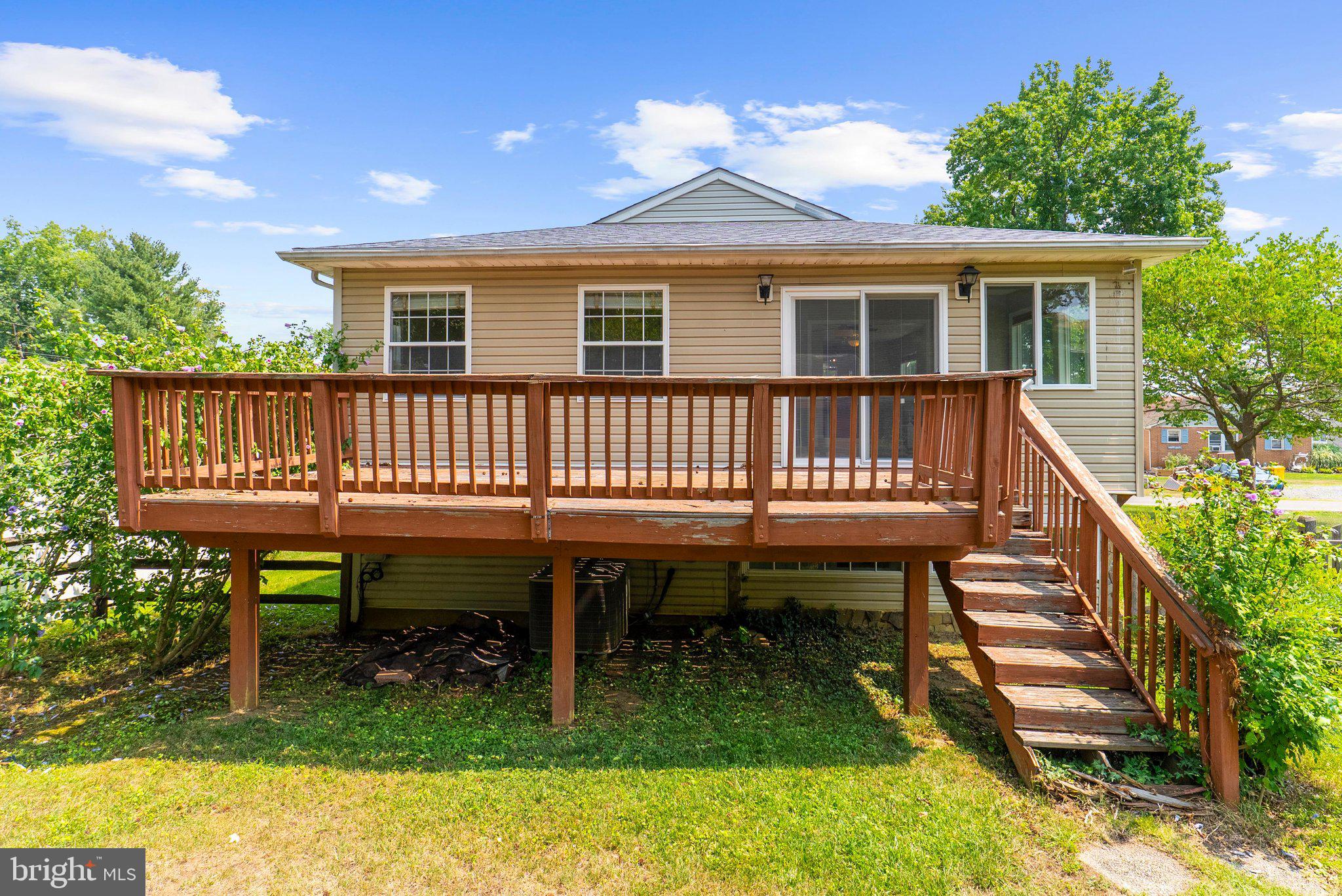 LOCH HAVEN BEACH - Residential