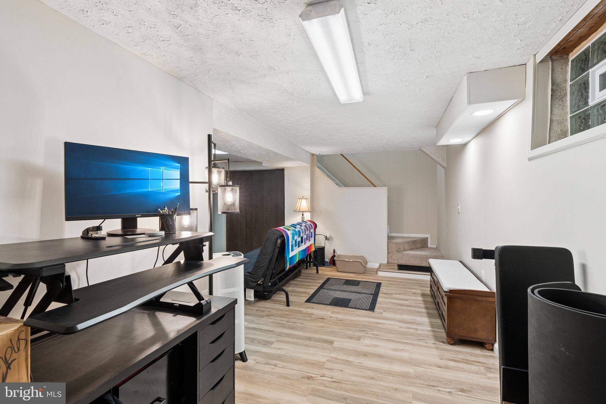 AMBERMILL - Residential
