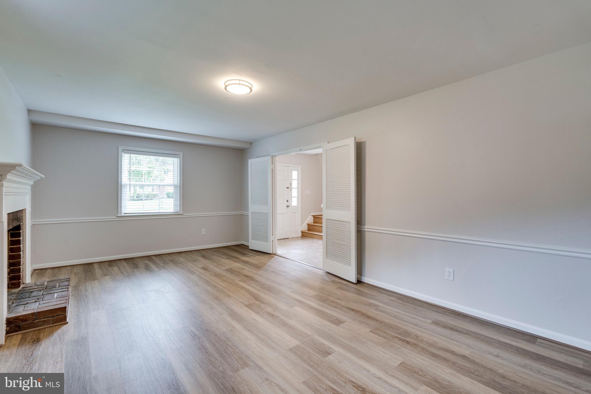 STRATTON WOODS - Residential Lease
