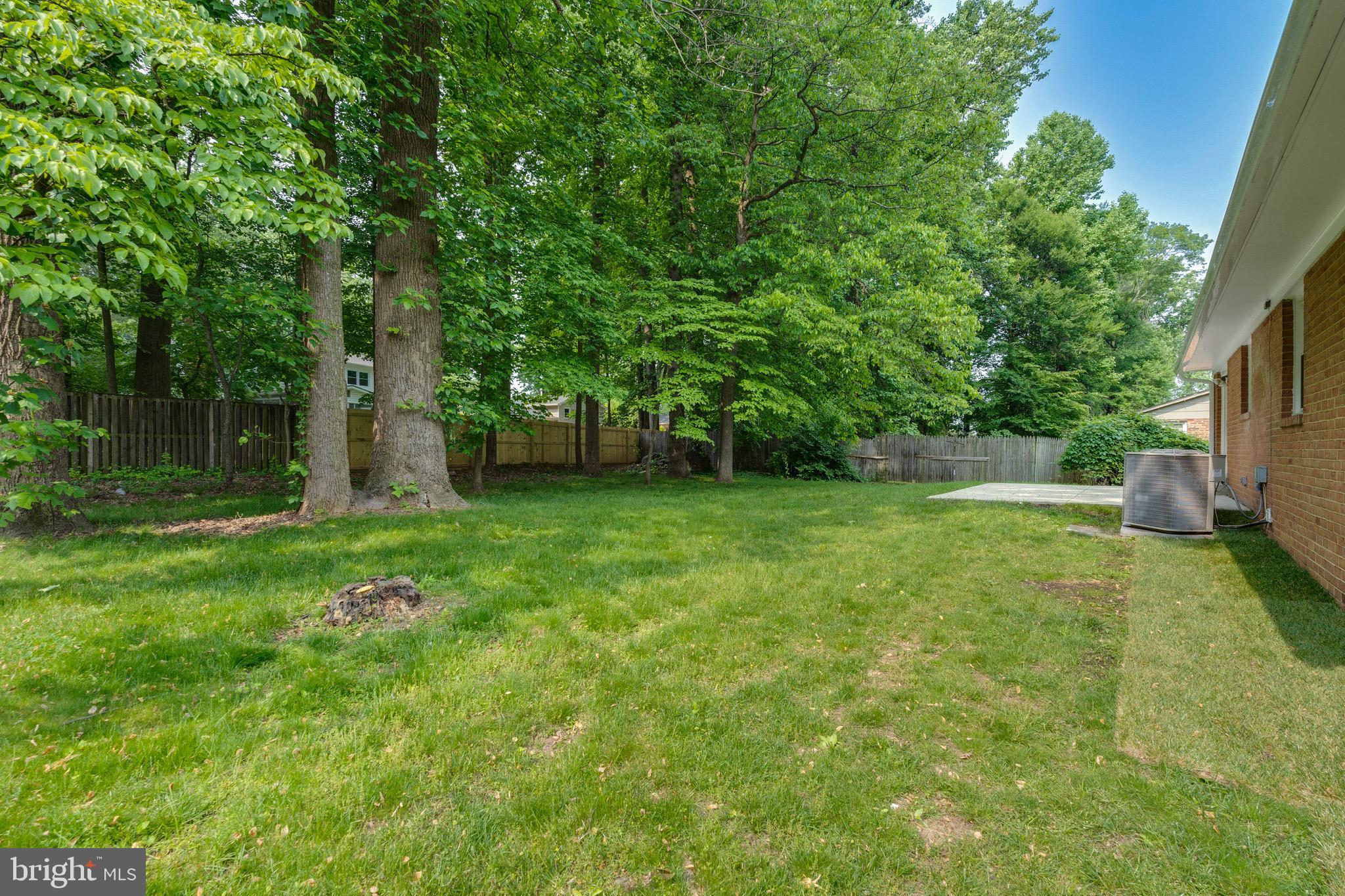 STRATTON WOODS - Residential Lease