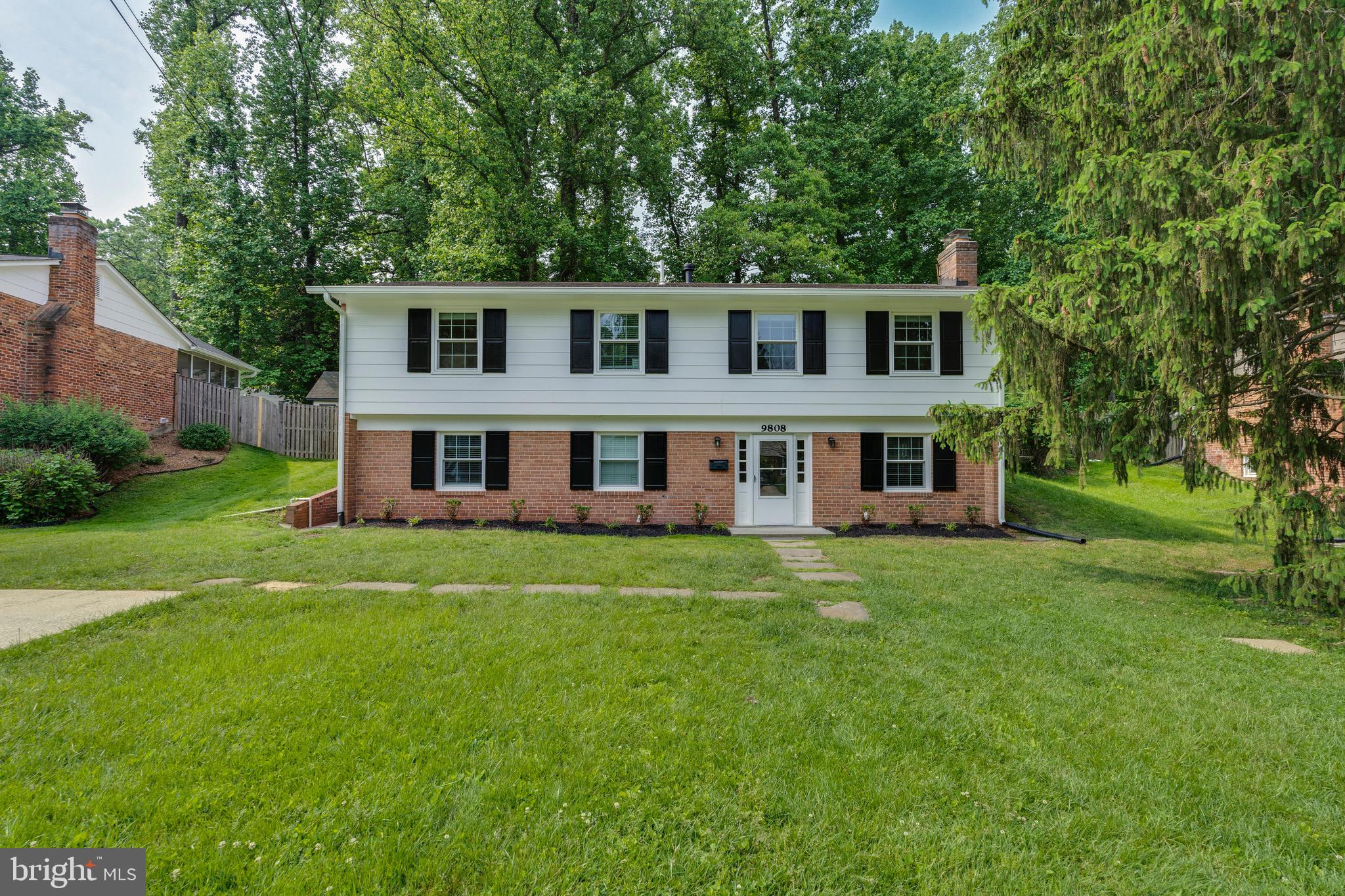 STRATTON WOODS - Residential Lease