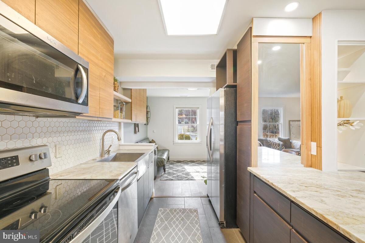 DIAMOND FARMS - Residential