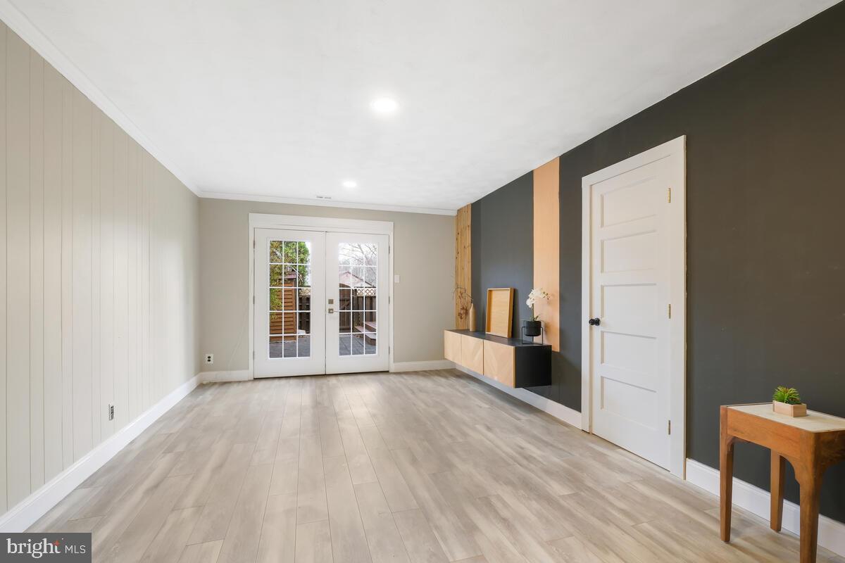 DIAMOND FARMS - Residential