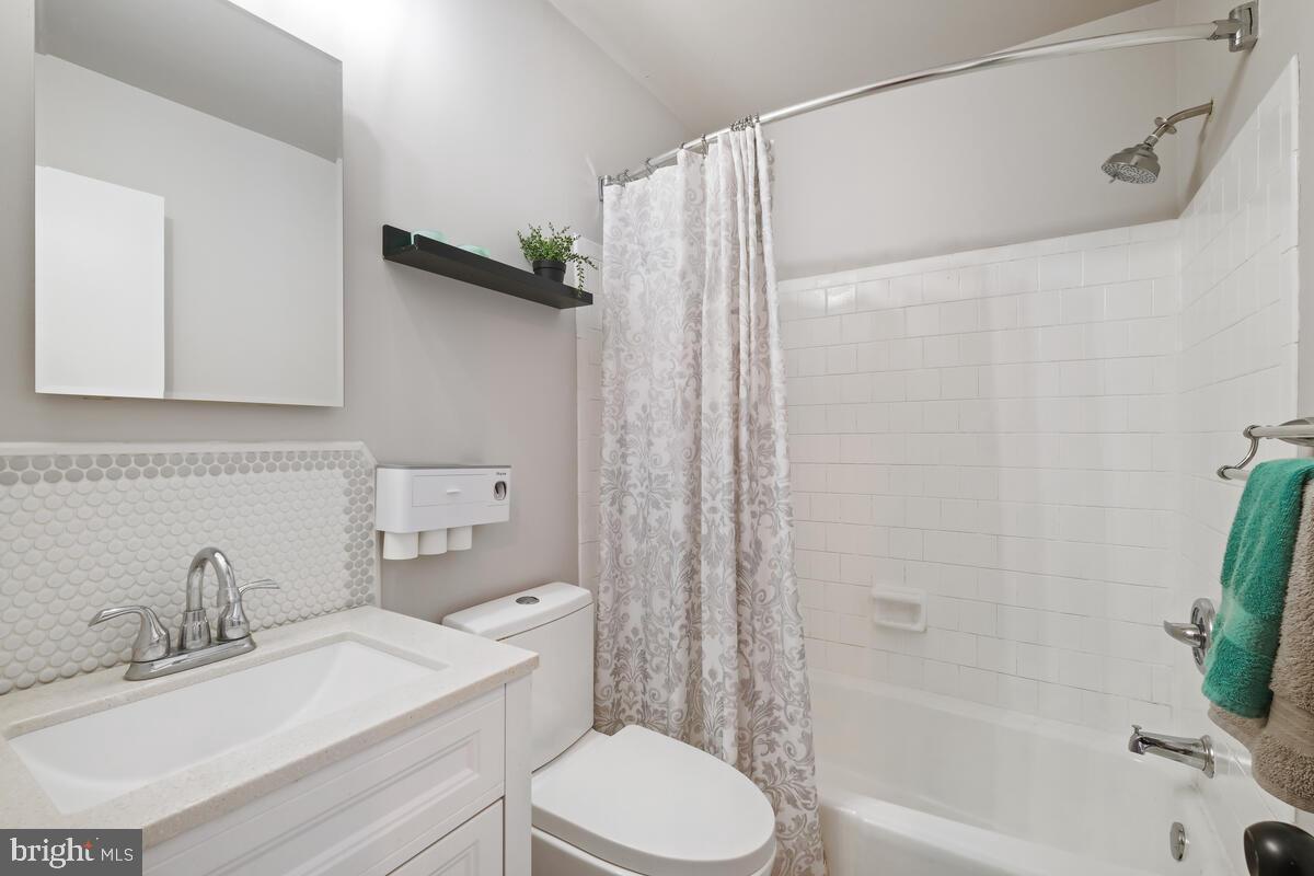 DIAMOND FARMS - Residential