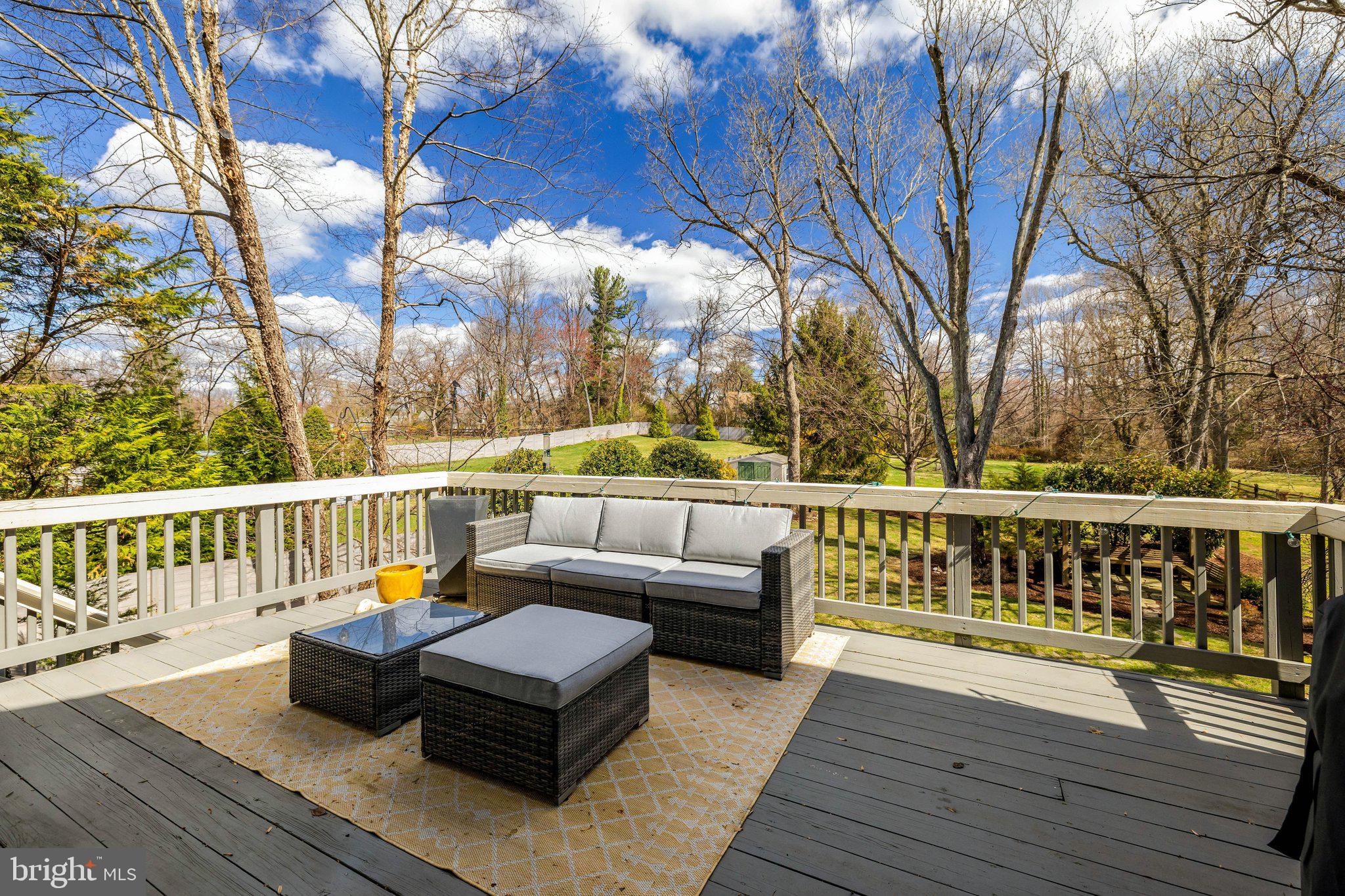 SPRING LAKE - Residential